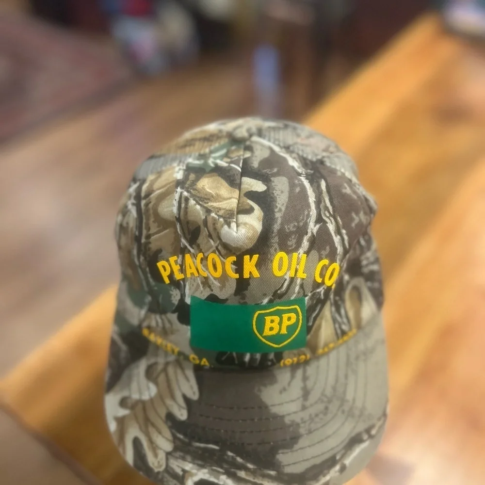 VINTAGE Peacock Oil Company SnapBack